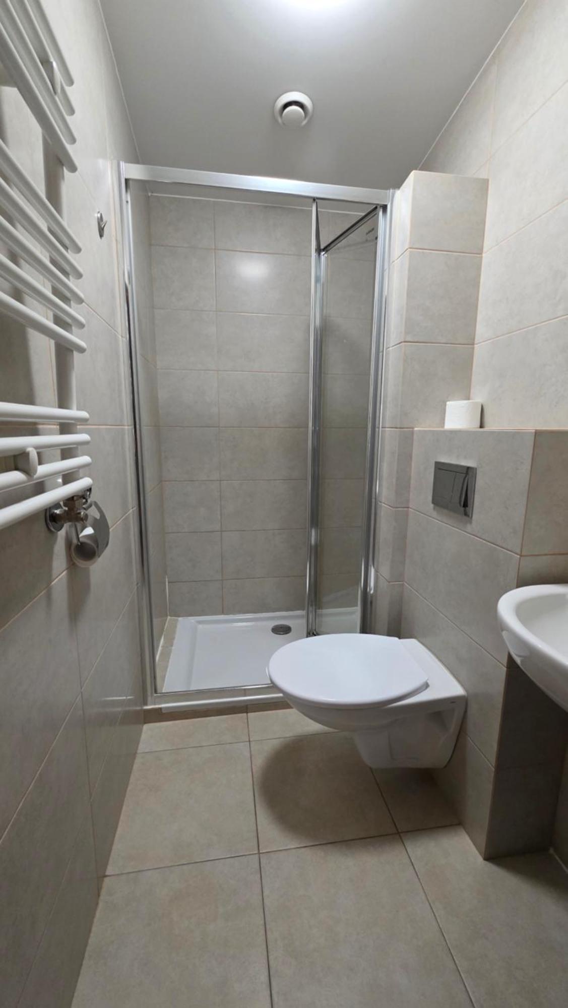 Nad Zalewem 500-163-489 Hotel Zegrze Poludniowe ภายนอก รูปภาพ